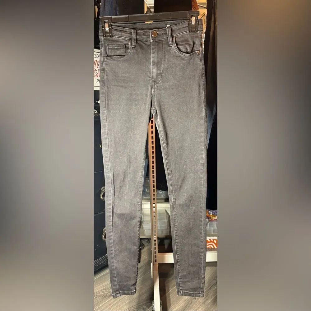 Black Blank NY Jeans 5 Pocket Design Button & Zipper Closure Women’s Size 25 EPC